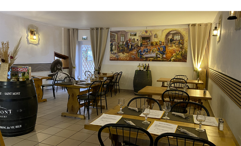 Le restaurant - La Taverne De D Artagnan - restaurant LUPIAC